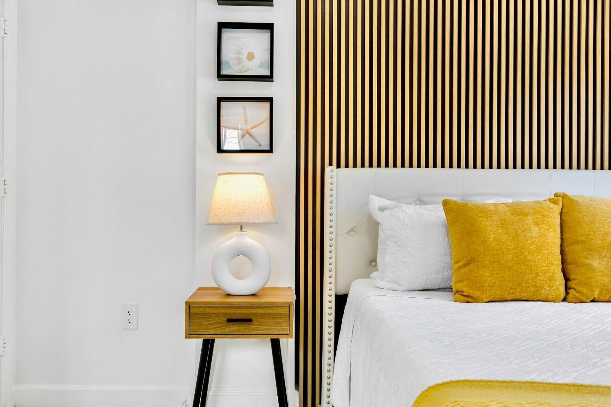 Tropical | 8ppl | Location | Parking | Laundry Miami